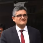 Alcalde de lima verifica estado de locomotoras y coches del tren Lima-Chosica